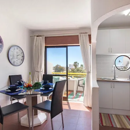 Montechoro Apartment *